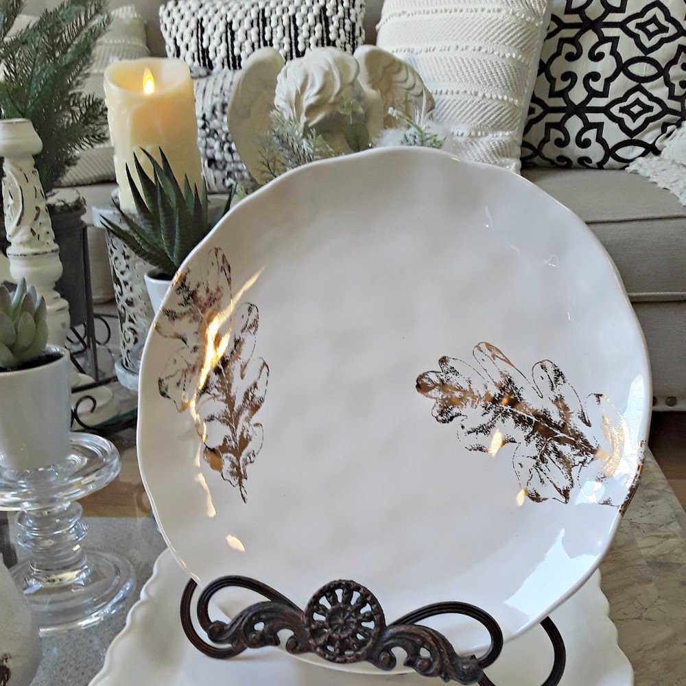GORGEOUS Round DECORATIVE Platter GOLD Leaves